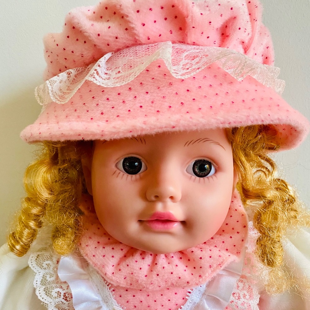 Beautiful doll from India Like new. - Picture 2 of 16